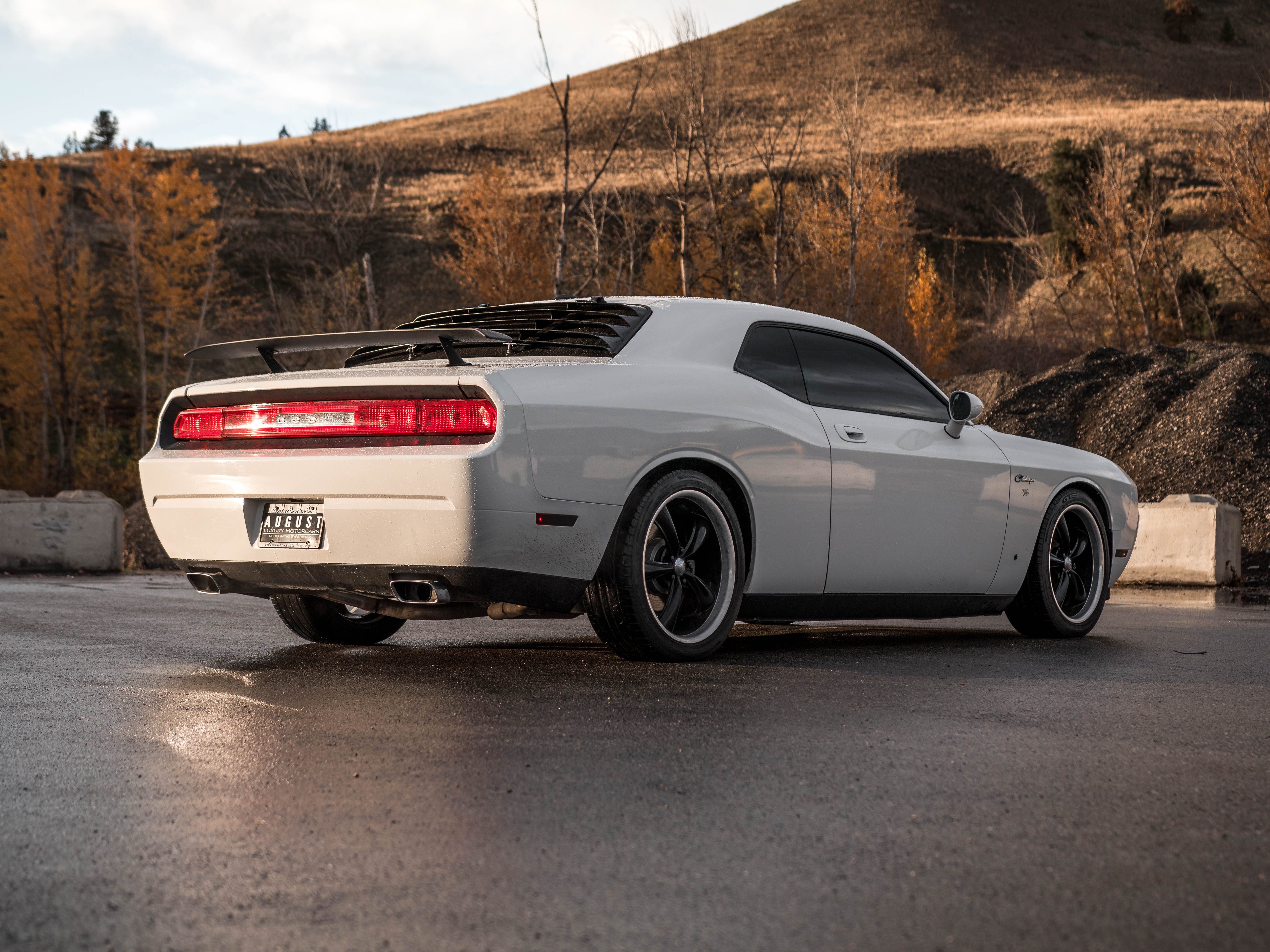 Dodge challenger 5 дверный