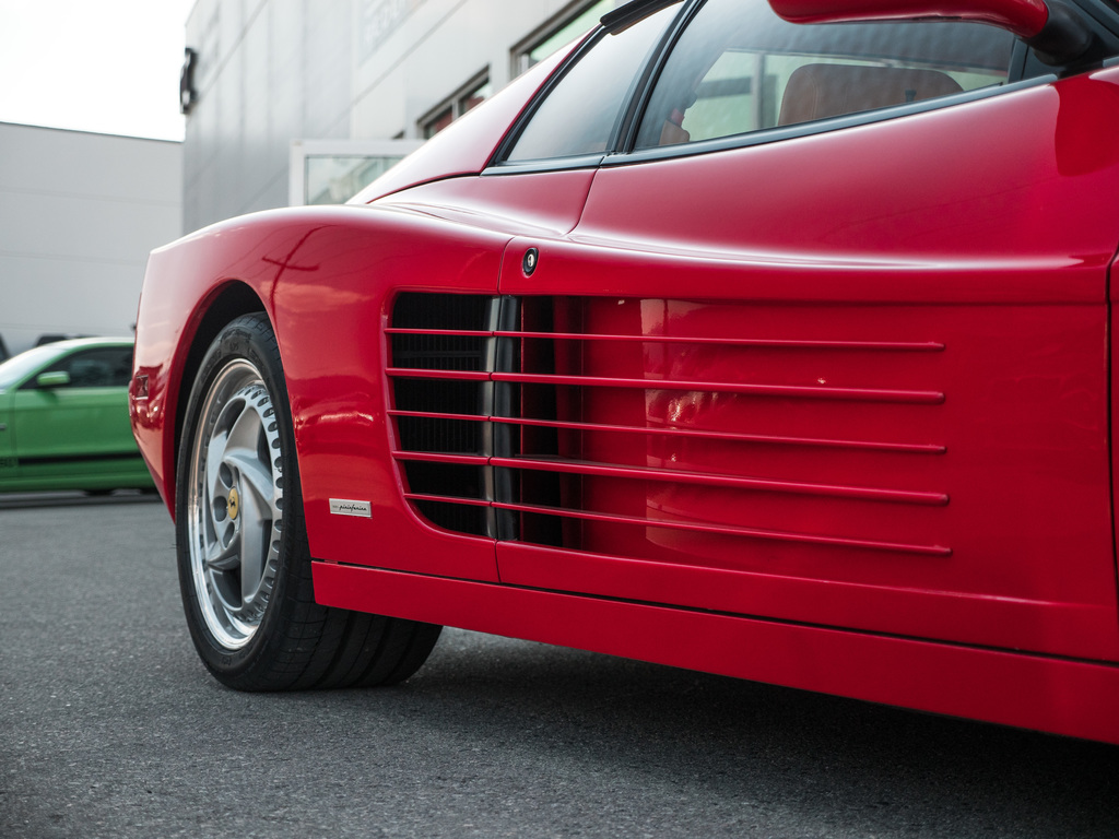 ferrari testarossa f512m